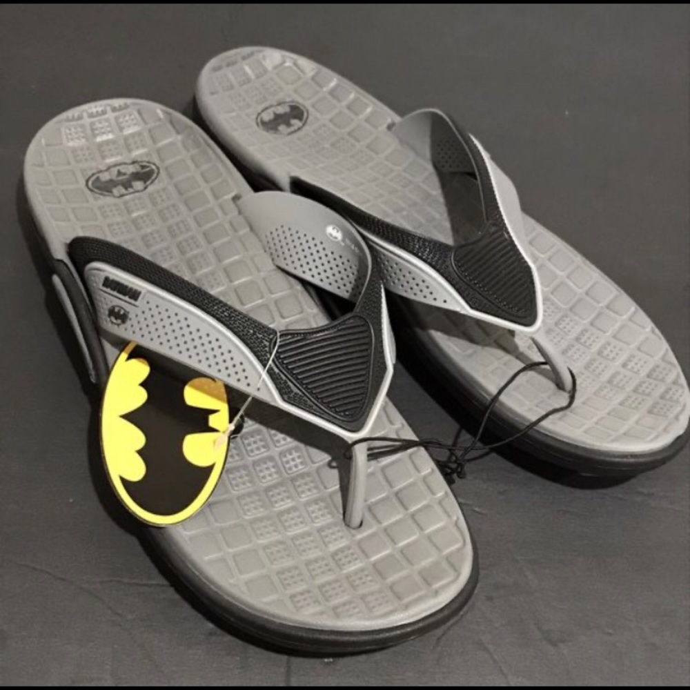BATMAN Men’s Sandals 
Stylish Design 
Sz 11 12